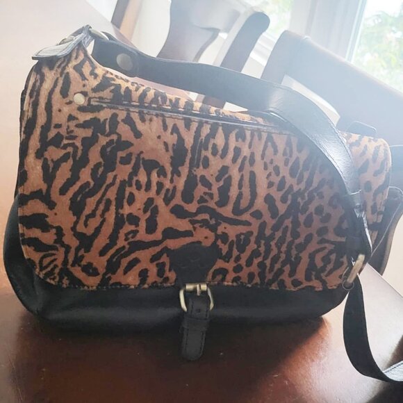 Patricia Nash London Saddle Bag Women's Black Leather Exotic Cat - Picture 1 of 2